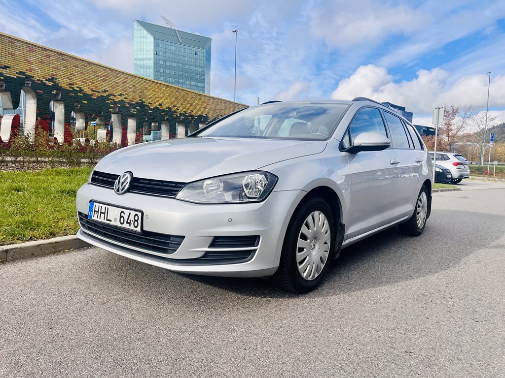 VW Golf automobilio nuoma