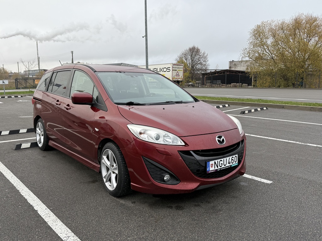 Mazda 5 automobilio nuoma