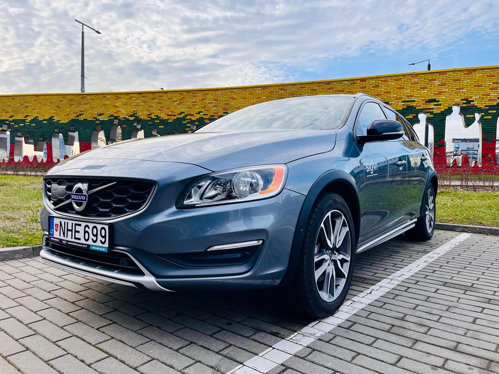 Volvo V60 Cross Country car rental