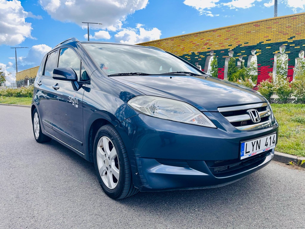 Honda FR-V car rental