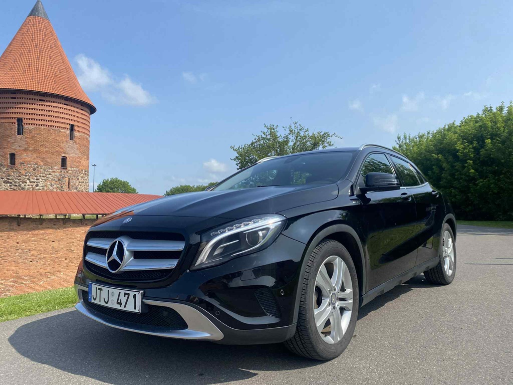 MB GLA 220d car rental
