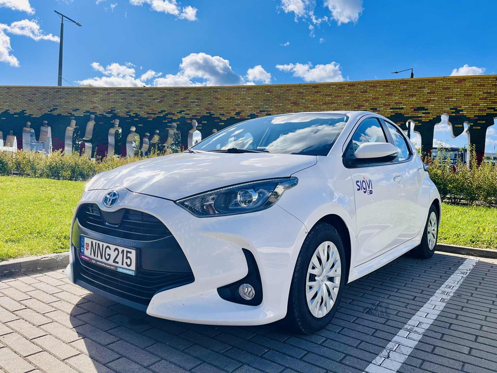 Toyota Yaris car rental