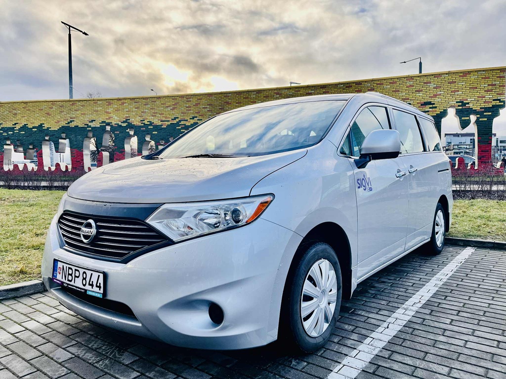 Nissan Quest аренда автомобиля