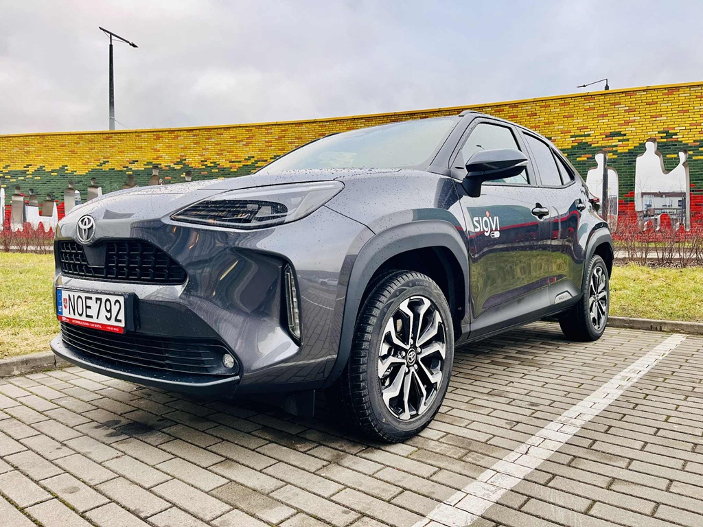 Toyota Yaris Cross car rental